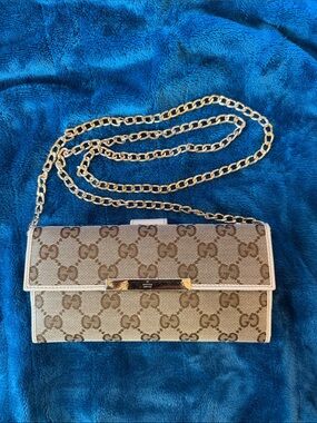 GUCCI Beige GG Monogram Long Wallet/WOC. NWOT - Gucci Plastic Intact on Closure!